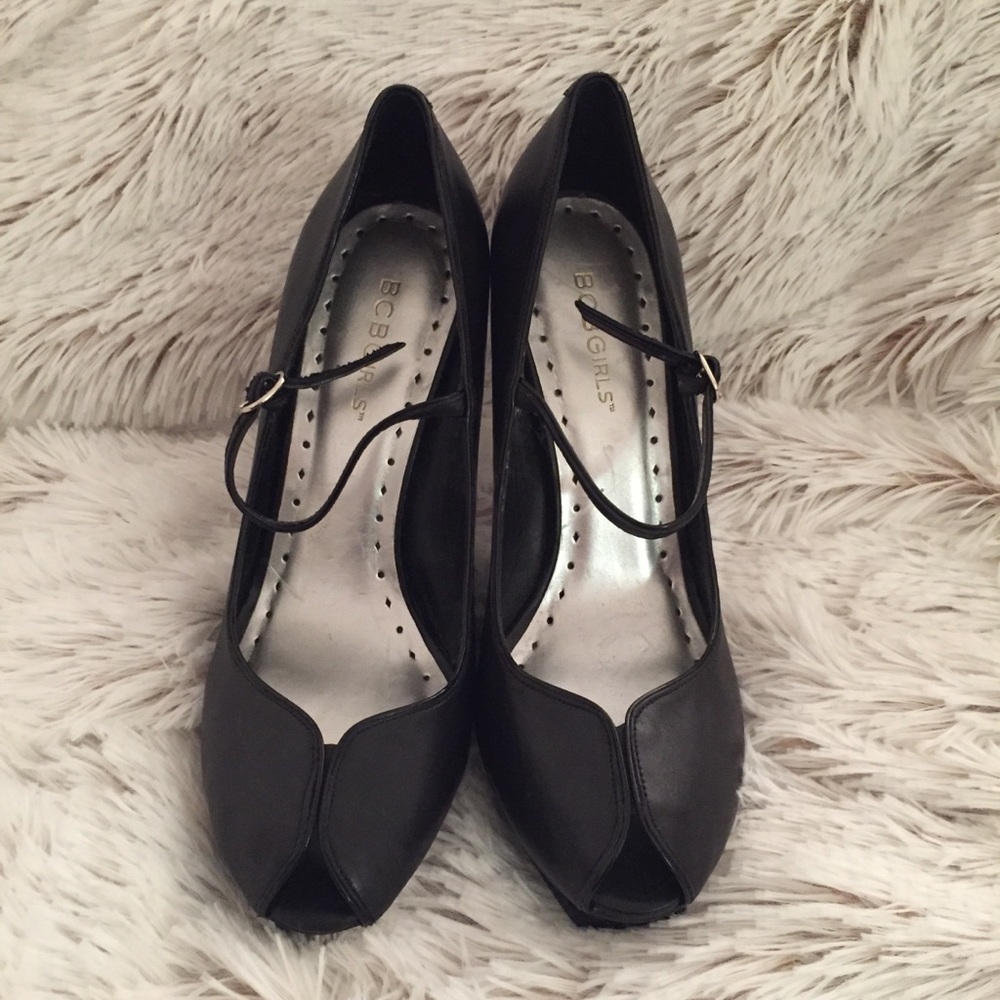 Bcbg black leather peep toe heels